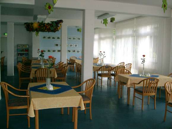 Das Restaurant der Seniorenresidenz Großziethen Das Restaurant der Seniorenresidenz Großziethen